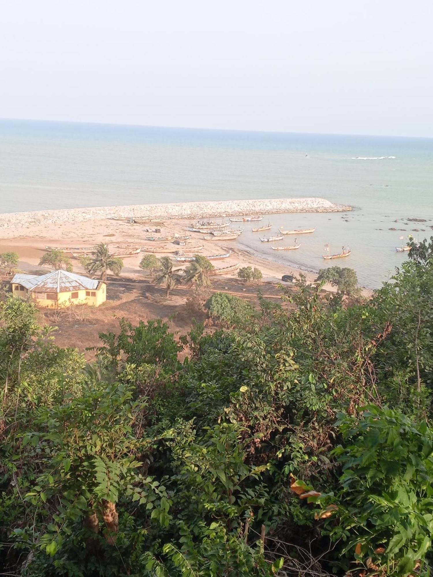 Abuesi Beach Resort Sekondi-Takoradi Exterior photo
